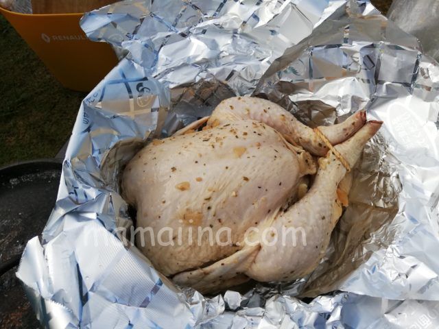 ブエノチキン　レシピ　アウトドア　丸鶏